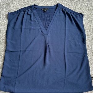 Banana Republic shell/sleeveless top
